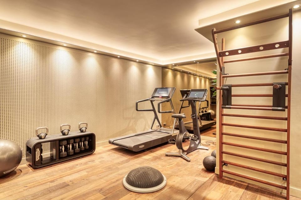 B Montmartre Hotel in Paris