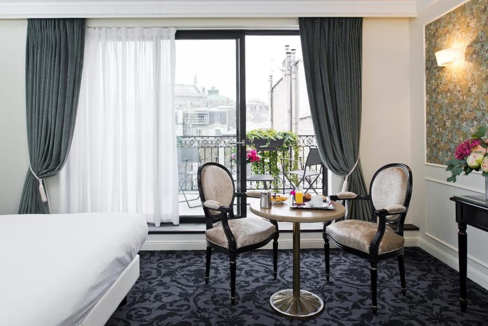 HÃ´tel Saint-PÃ©tersbourg OpÃ©ra & Spa Hotel in Paris
