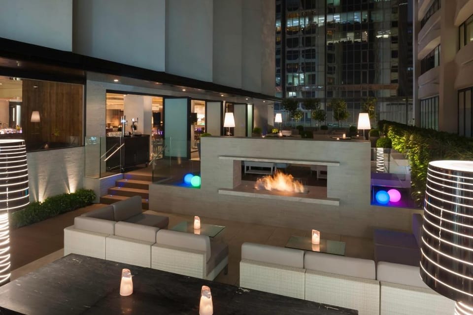 Gateway Hotel, Marco Polo Hotel in Hong Kong