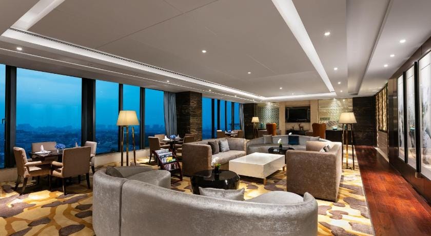 Intercontinental Jinan City Center - previous Crowne Plaza Jinan City Center By IHG Hotel in Shandong
