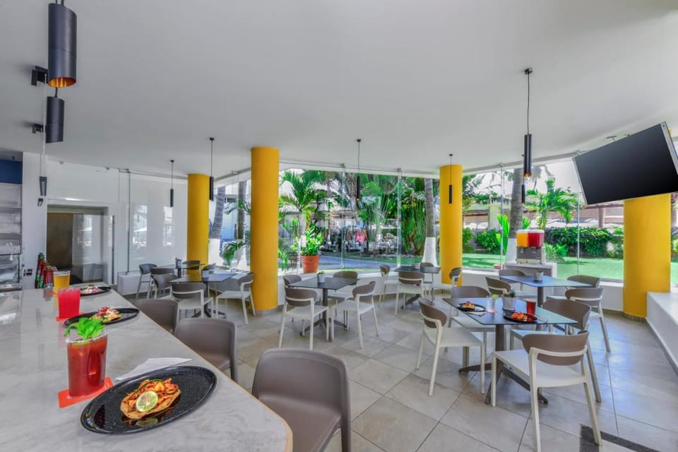 Krystal Ixtapa Hotel in Ixtapa Zihuatanejo