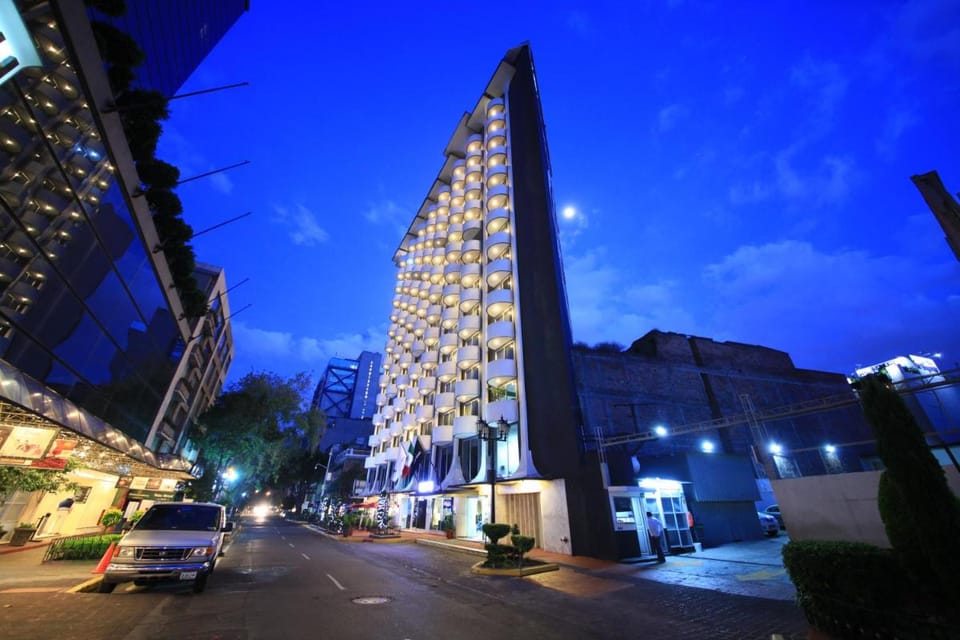 Hotel Century Reforma Hotel in Mexico City