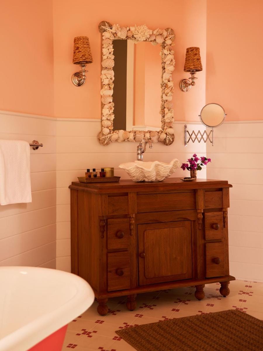 Coral Sands Hotel Hotel in North Eleuthera