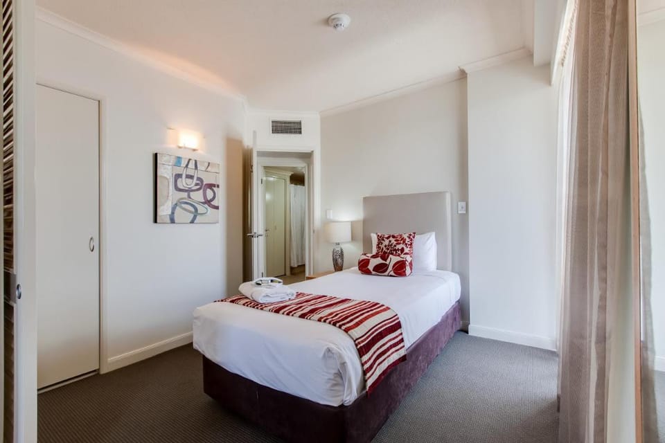 Central Cosmo Apartment Hotel Apartment hotel in Brisbane