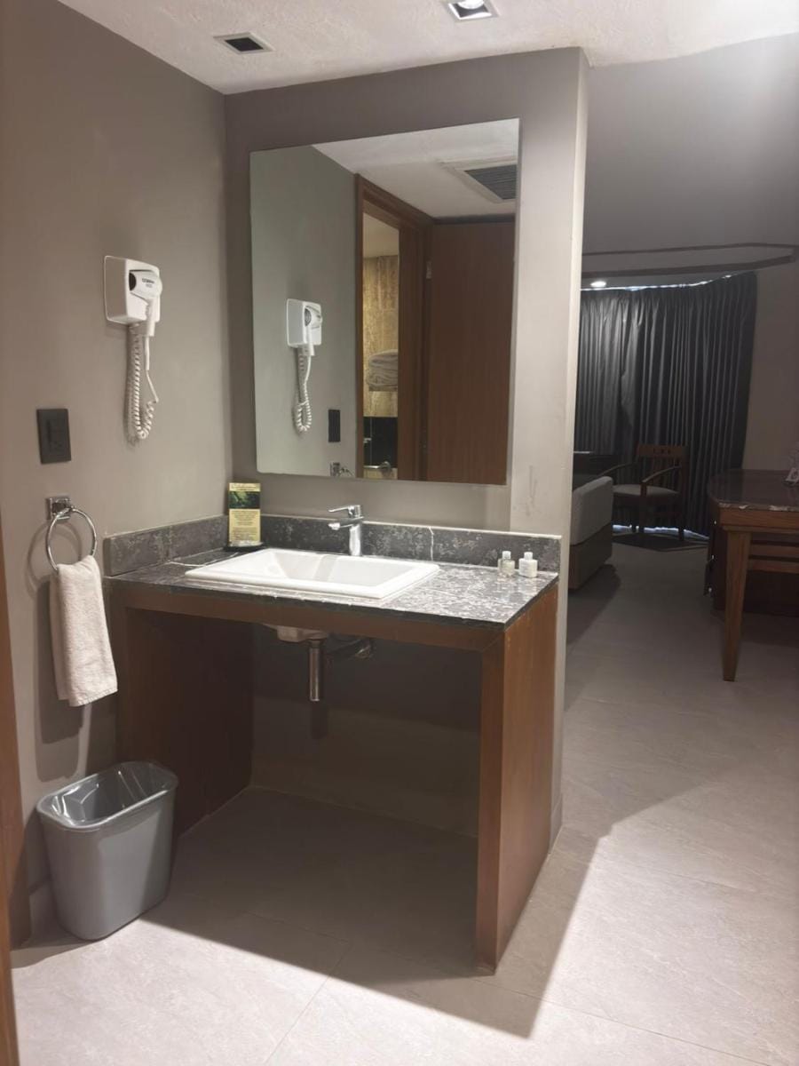 Guadalajara Plaza Lopez Mateos Hotel in Guadalajara