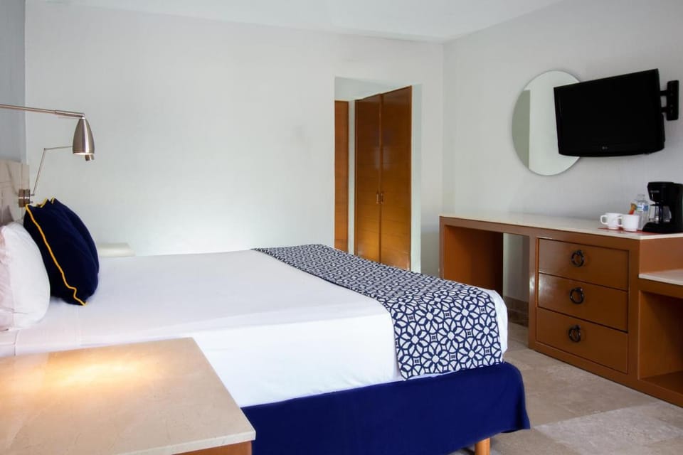 Plaza Pelicanos Club Beach Resort Resort in Puerto Vallarta
