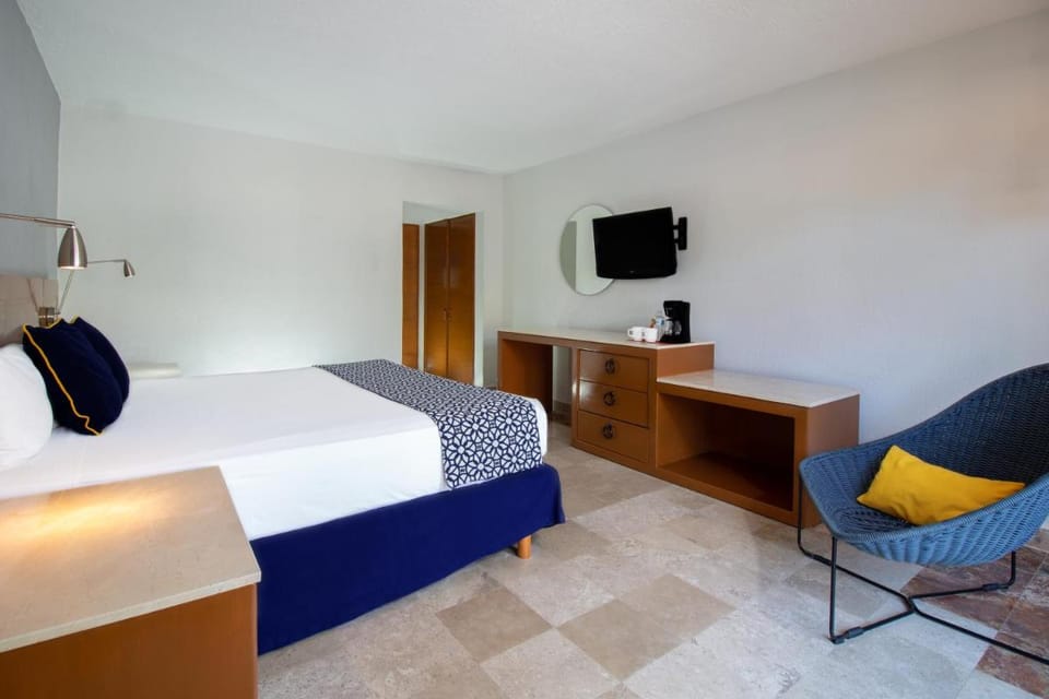 Plaza Pelicanos Club Beach Resort Resort in Puerto Vallarta