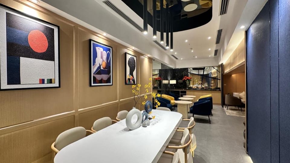 Ramada by Wyndham Bangkok Sukhumvit 11 Hotel in Bangkok