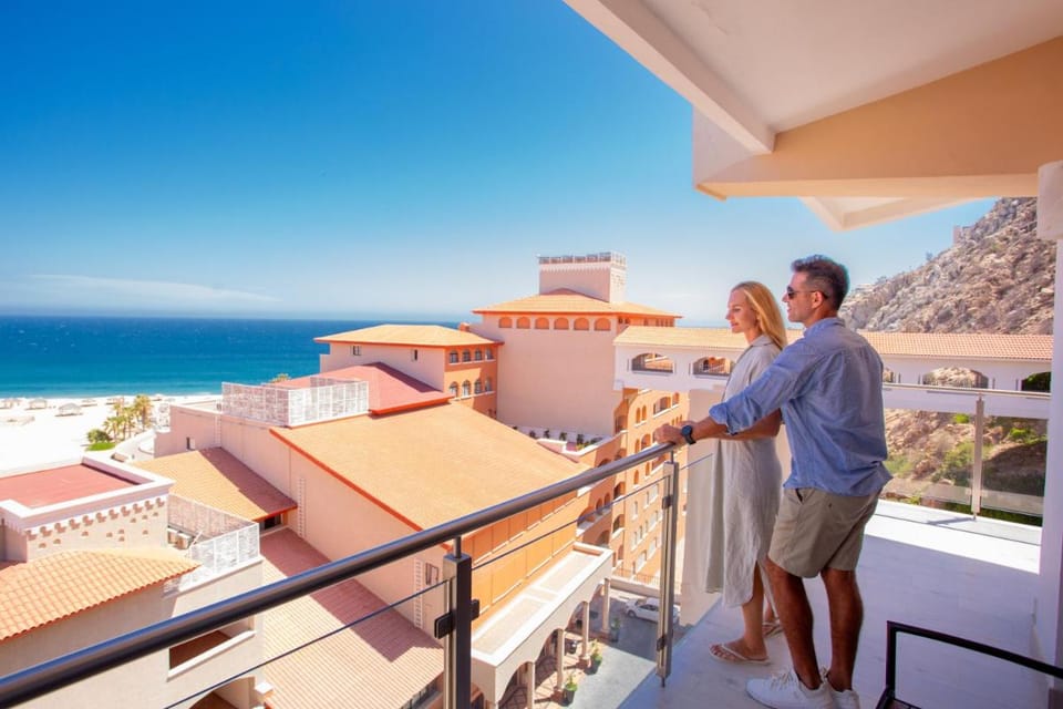 Sandos Finisterra All Inclusive Resort in Cabo San Lucas