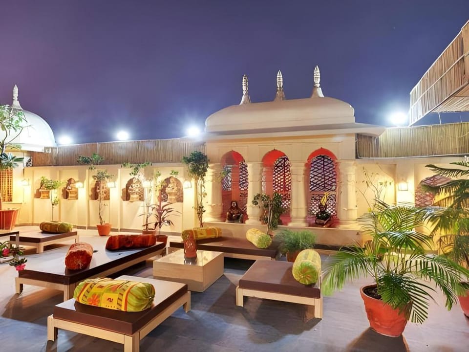 Whispering Palms Hotel, Jaipur Hotel in Jaipur