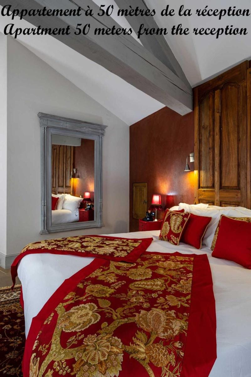 Le Clos Violette et Le 11 D'Aglaé - Appart' Hôtel de Charme Design de Luxe Apartment hotel in L'Isle-sur-la-Sorgue