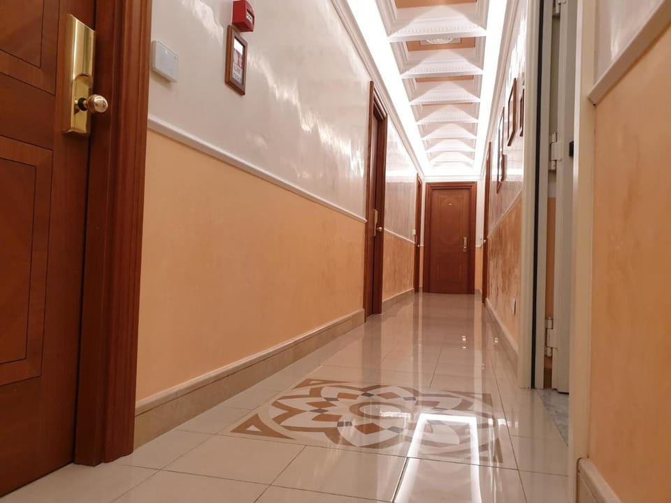 Comfort Hotel Bolivar Hotel in Rome