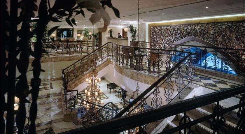 Sheraton Khalidiya Hotel Hotel in Abu Dhabi