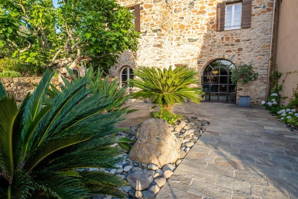 La Dimora - Les Collectionneurs Hotel in Oletta