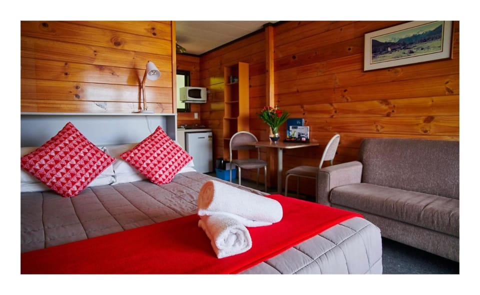 Greymouth Seaside TOP 10 Holiday Park Campground/ 
RV Resort in West Coast
