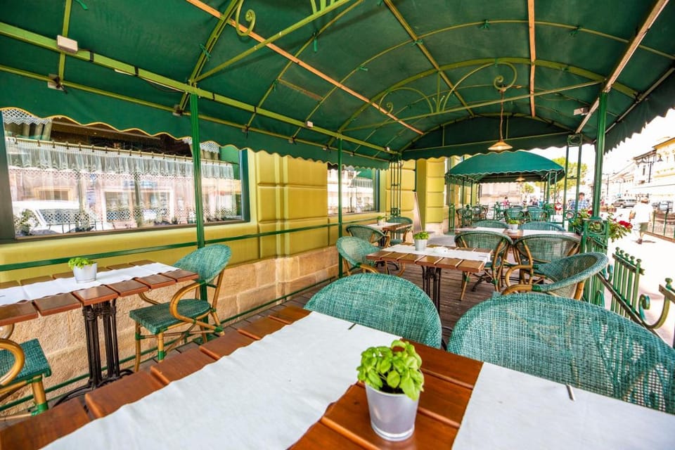 Grand Hotel Praha Hotel in Lower Silesian Voivodeship