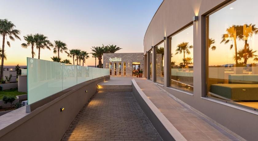Solimar Aquamarine Resort in Crete
