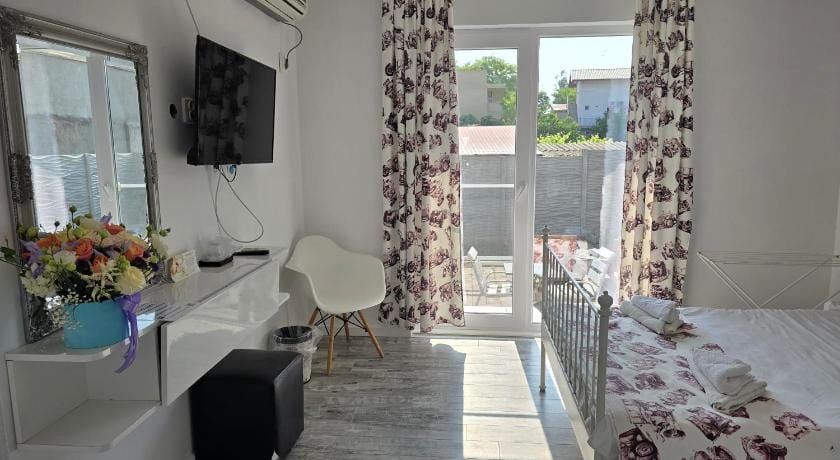 Anacris Guesthouse Bed and Breakfast in Constanța County