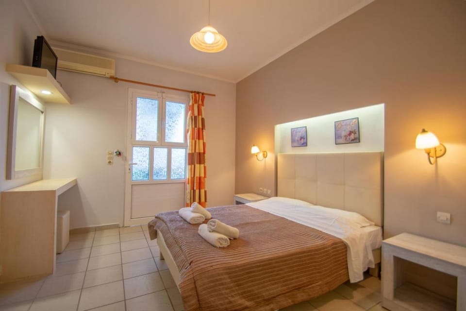 Agoulos Beach Hotel Apartment hotel in Argassi