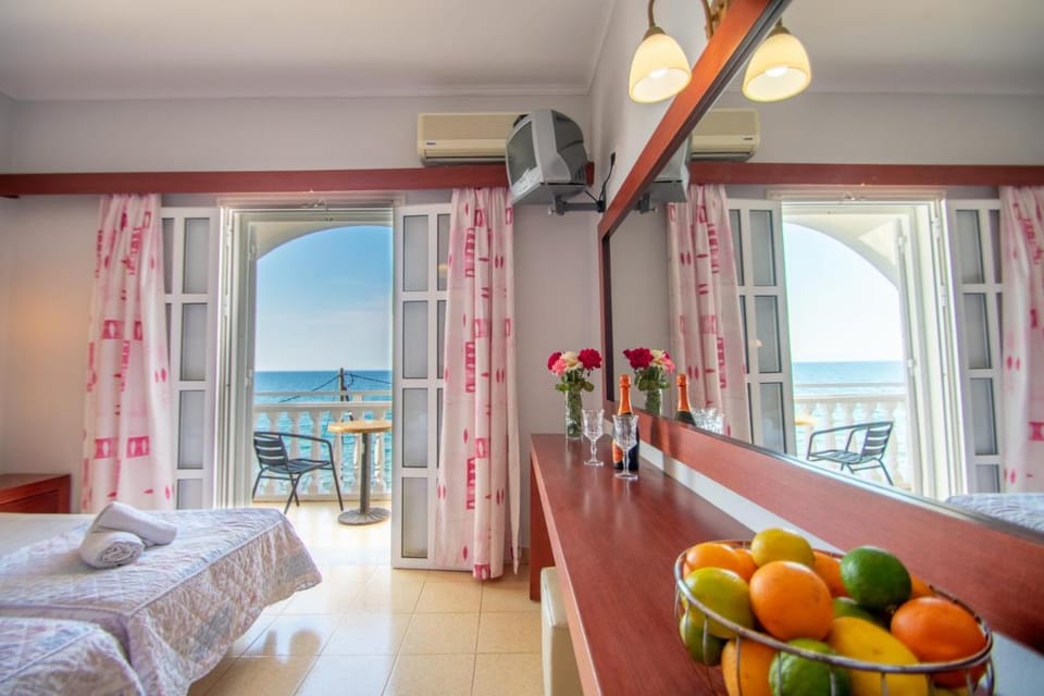 Agoulos Beach Hotel Apartment hotel in Argassi
