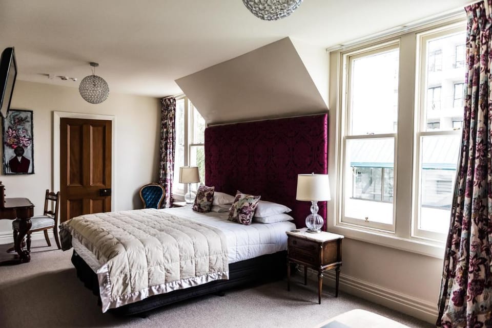 The Grange B&B Bed and Breakfast in Christchurch