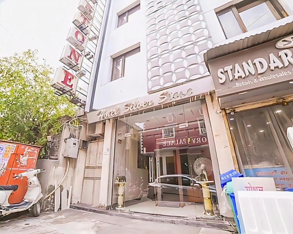 Hotel Silver Stone Hotel in New Delhi