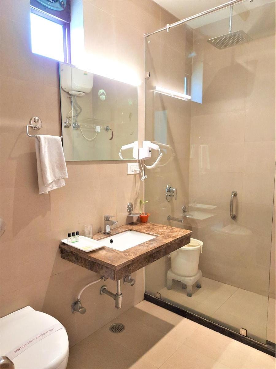 Wood castle Spa & Resort Resort in Uttarakhand