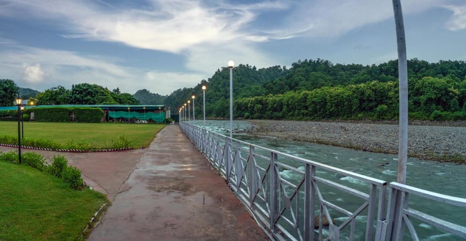 Wood castle Spa & Resort Resort in Uttarakhand