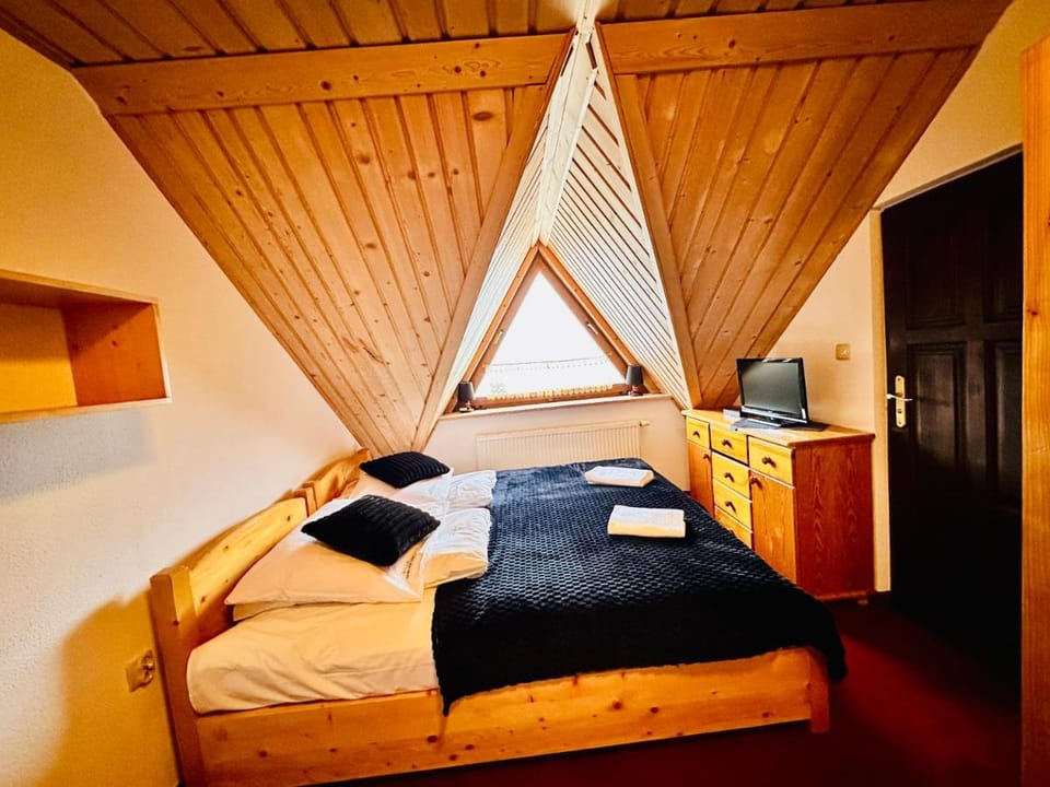 Willa u podnóża Tatr Cztery Pory Roku Bed and Breakfast in Lesser Poland Voivodeship