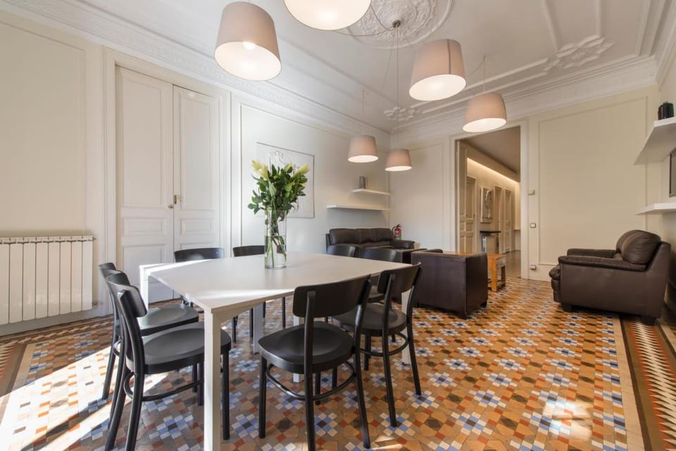 SibsBcn- Rambla- Family Friends Business Central Apartment in Barcelona