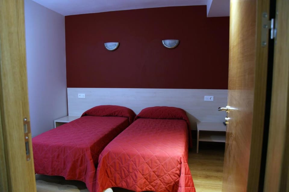 Hostal Santel San Marcos Bed and Breakfast in Salamanca