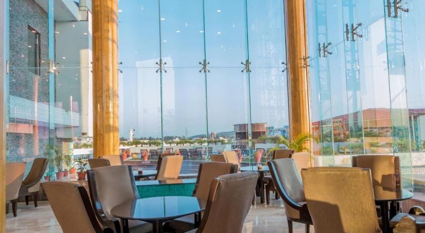 Pride Premier Solitaire Dehradun Hotel in Dehradun