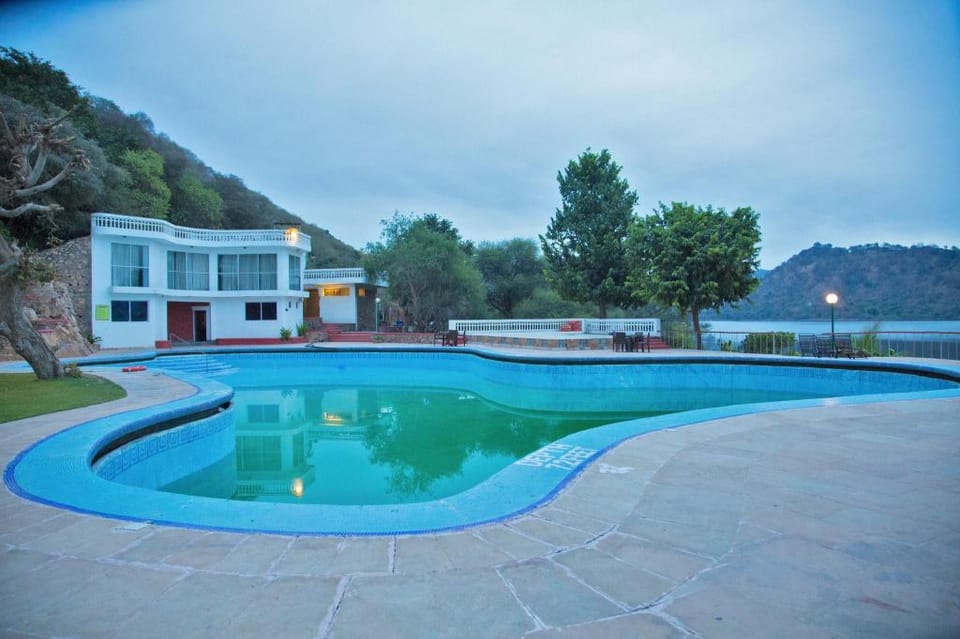 Jaisamand Island Resort Resort in Gujarat