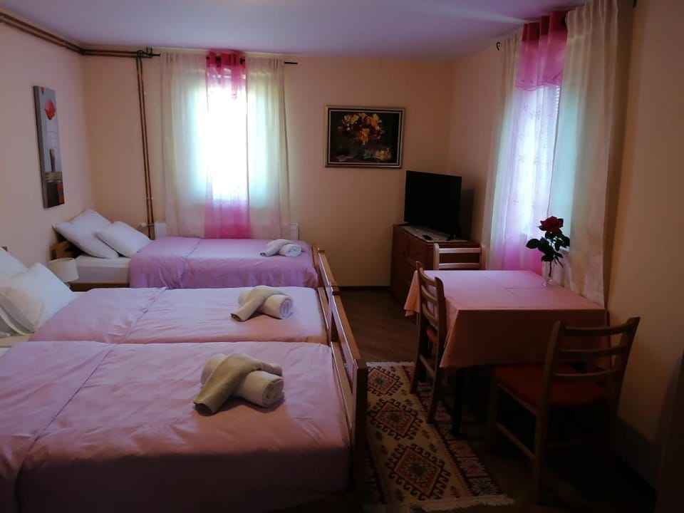 House Izvor Bed and Breakfast in Plitvice Lakes Park