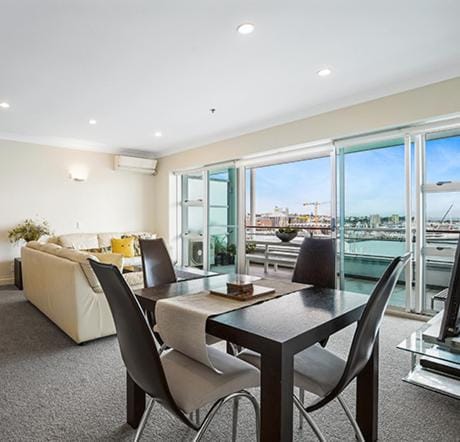 Auckland Waterfront Serviced Apartments on Prince's Wharf Apartment hotel in Auckland
