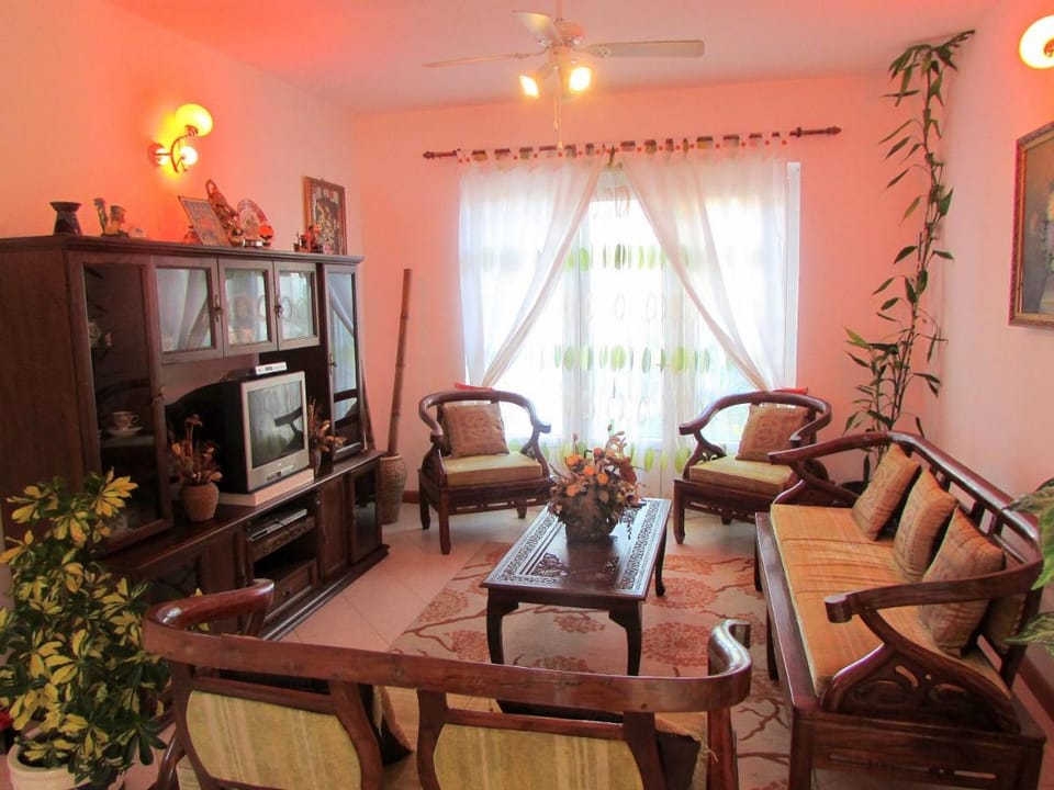 Golden Rod villa Villa in Quatre Cocos
