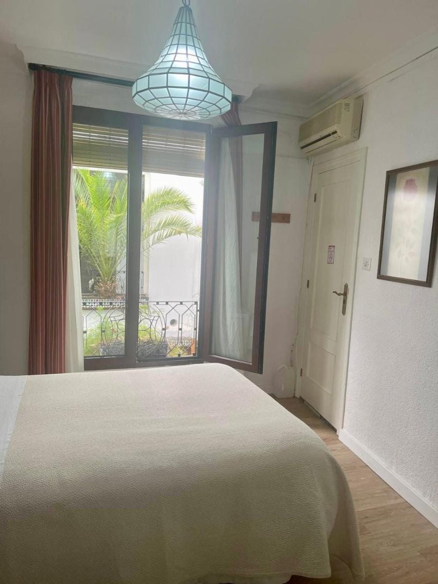 Pension Zurita Bed and Breakfast in Granada