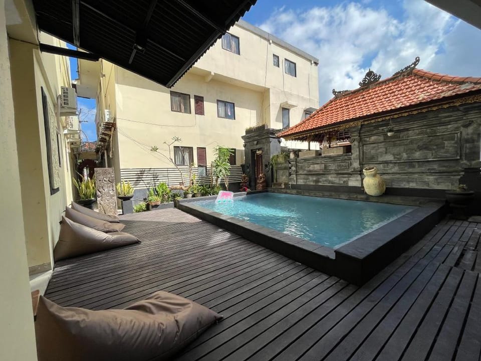 Suardana Inn's Hotel in Kuta