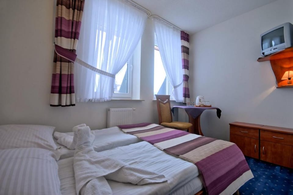 Dom Wczasowy Angelika BASEN JACUZZI SAUNA W CENIE POBYTU Campground/ 
RV Resort in Zakopane