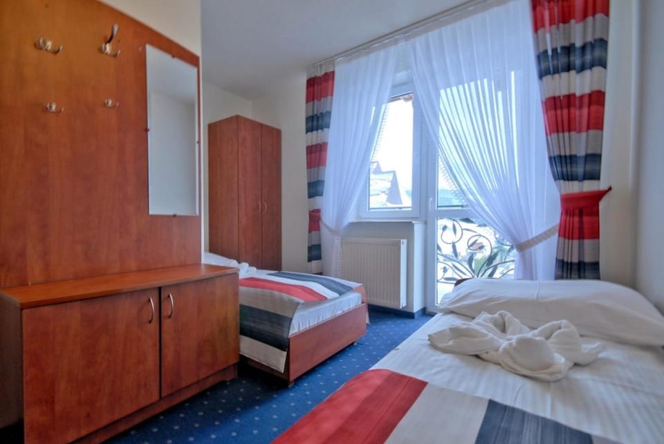 Dom Wczasowy Angelika BASEN JACUZZI SAUNA W CENIE POBYTU Campground/ 
RV Resort in Zakopane