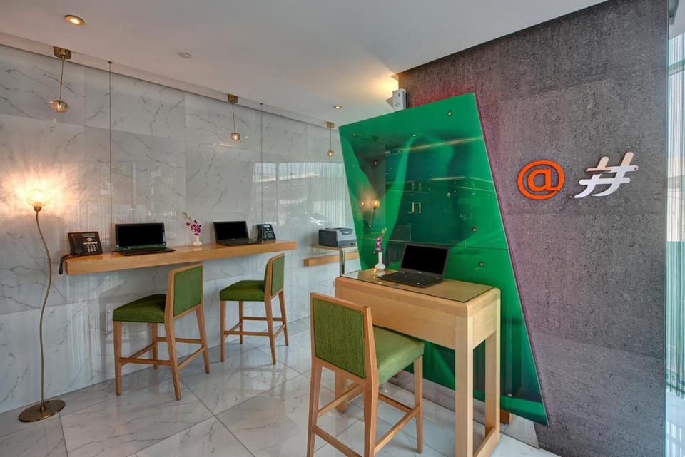 AL KHOORY EXECUTIVE HOTEL, AL WASL Hotel in Dubai