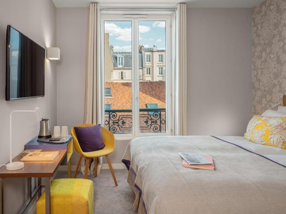 Hotel Le Mareuil Hotel in Paris
