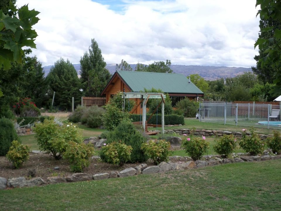 Central Chalets Ltd Motel in Alexandra