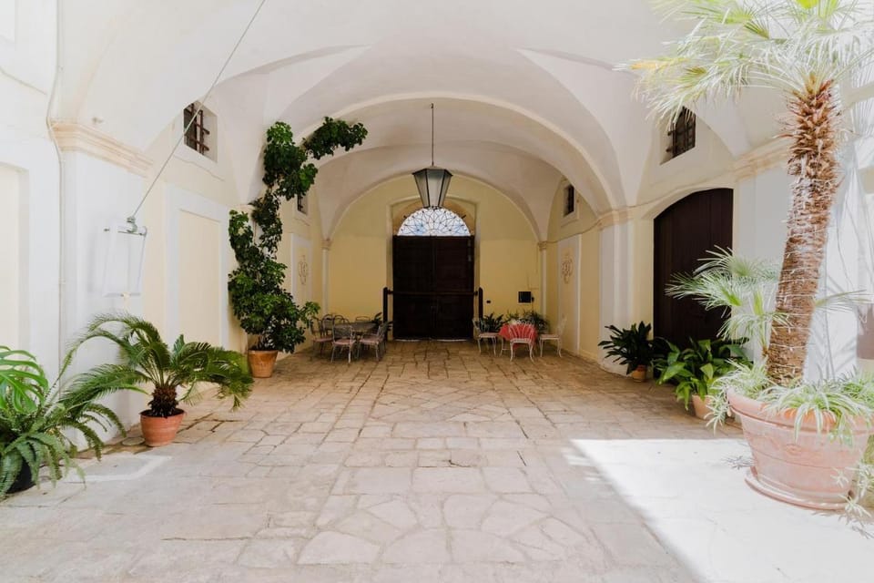 Palazzo De Castro Bed and Breakfast in Apulia