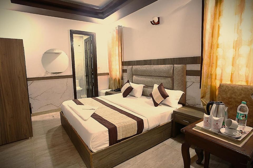 Hotel Taksh Inn Hotel in New Delhi