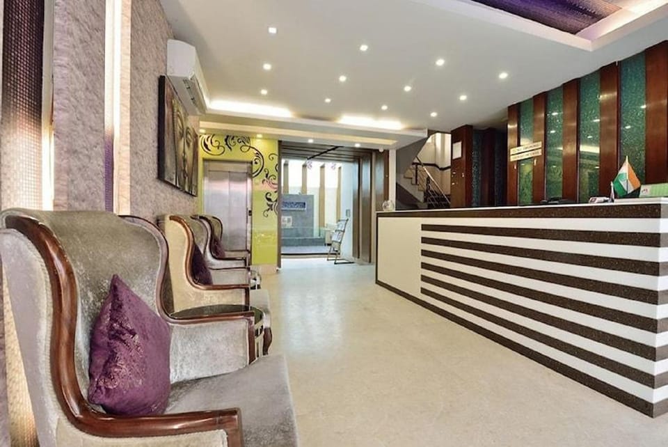 Hotel Taksh Inn Hotel in New Delhi
