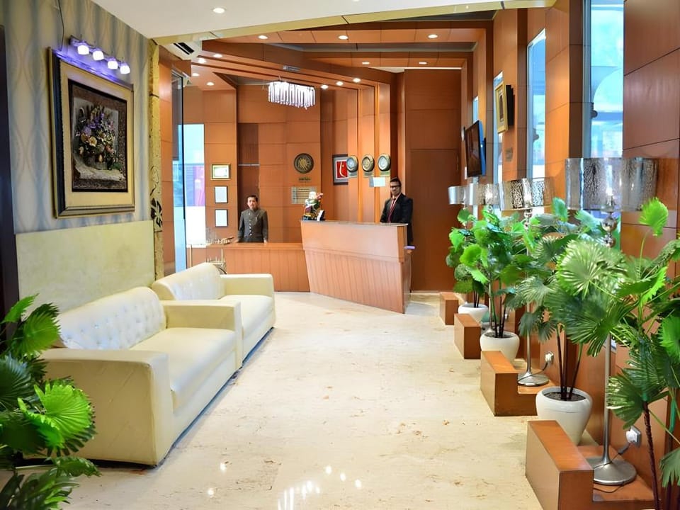 Hotel Signature Grand Hotel in New Delhi
