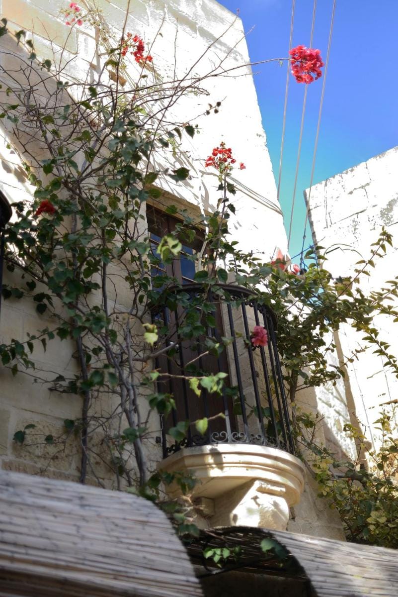 The Burrow Guest House Bed and Breakfast in Malta