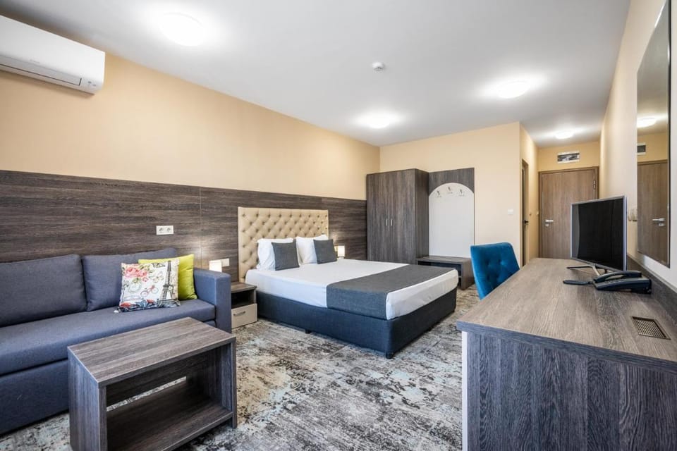 Plaza Hotel Plovdiv - Free Parking Hotel in Plovdiv