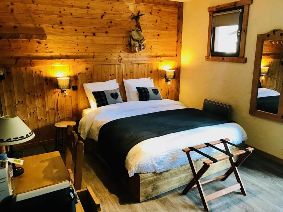 Hotel Les Ancolies a Areches Hotel in Haute-Savoie